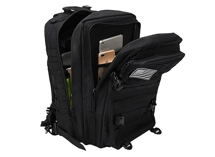 High-capacity hiking backpack