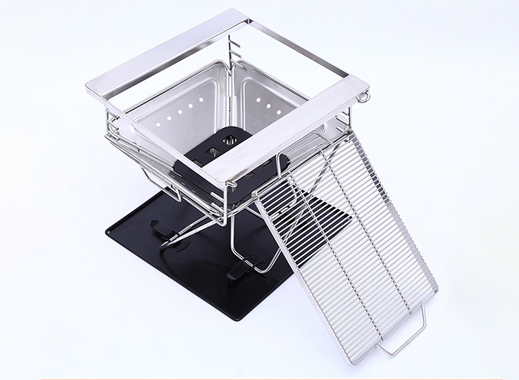 Square folding grill